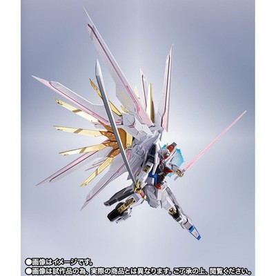 Bandai METAL ROBOT Spirits Mighty Strike Freedom Gundam Final