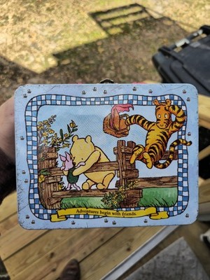 Winnie the Pooh Tin Lunchbox (Vintage)