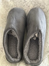 Avon  Unisex Slippers Size XL 11/12  GREY 