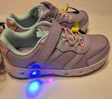 Athletic Works Girl’s Low Top Light Up Sneakers Light Up Purple Size 4 NWT