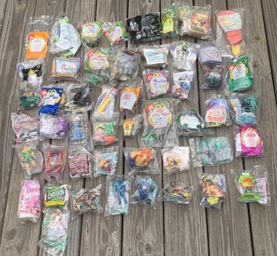McDONALDS FAST FOOD TOY (LOT OF 50 SEALED BAGS) WENDY'S BURGER KING HARDEES NICE