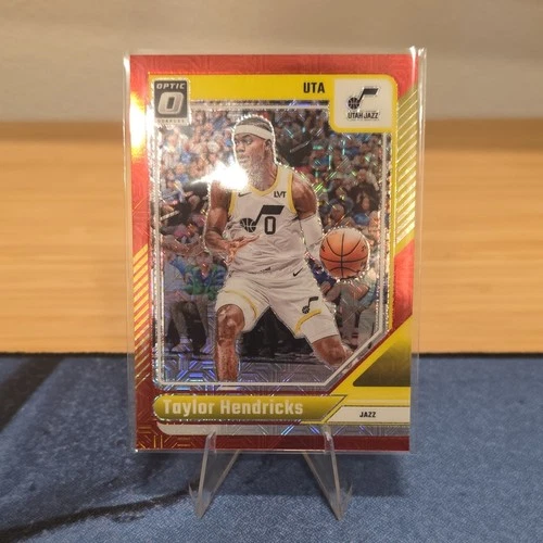 2025 Panini Taylor Hendricks Base (Raw)