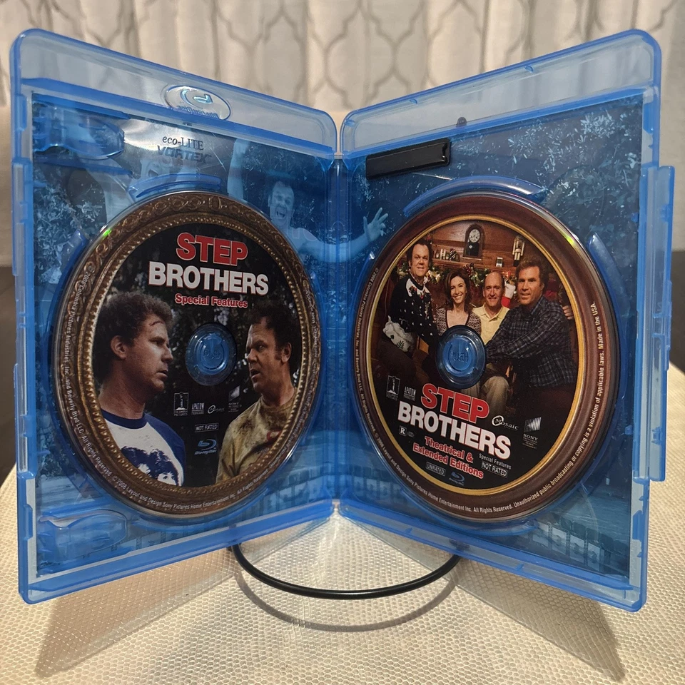 Step Brothers Blu-ray 2-Disc Unrated Theatrical Extended Comedy Will Ferrell - Image 3 of 3