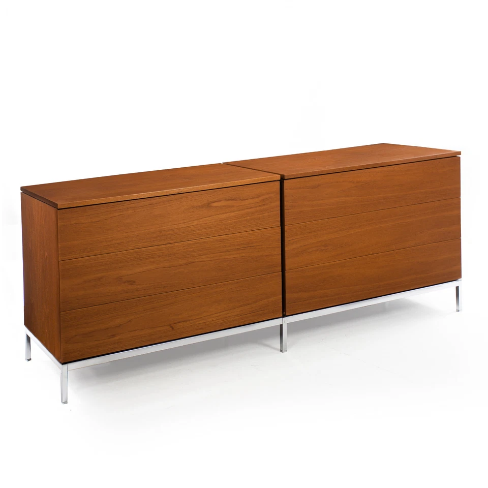 Doble pecho Credenza de Knoll moderno de teca y cromo de mediados de siglo de la década de 1970 Foto 2 de 4