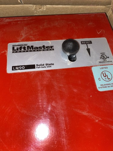 LiftMaster LM90 Solid State Fail-safe Unit - Picture 2 of 3
