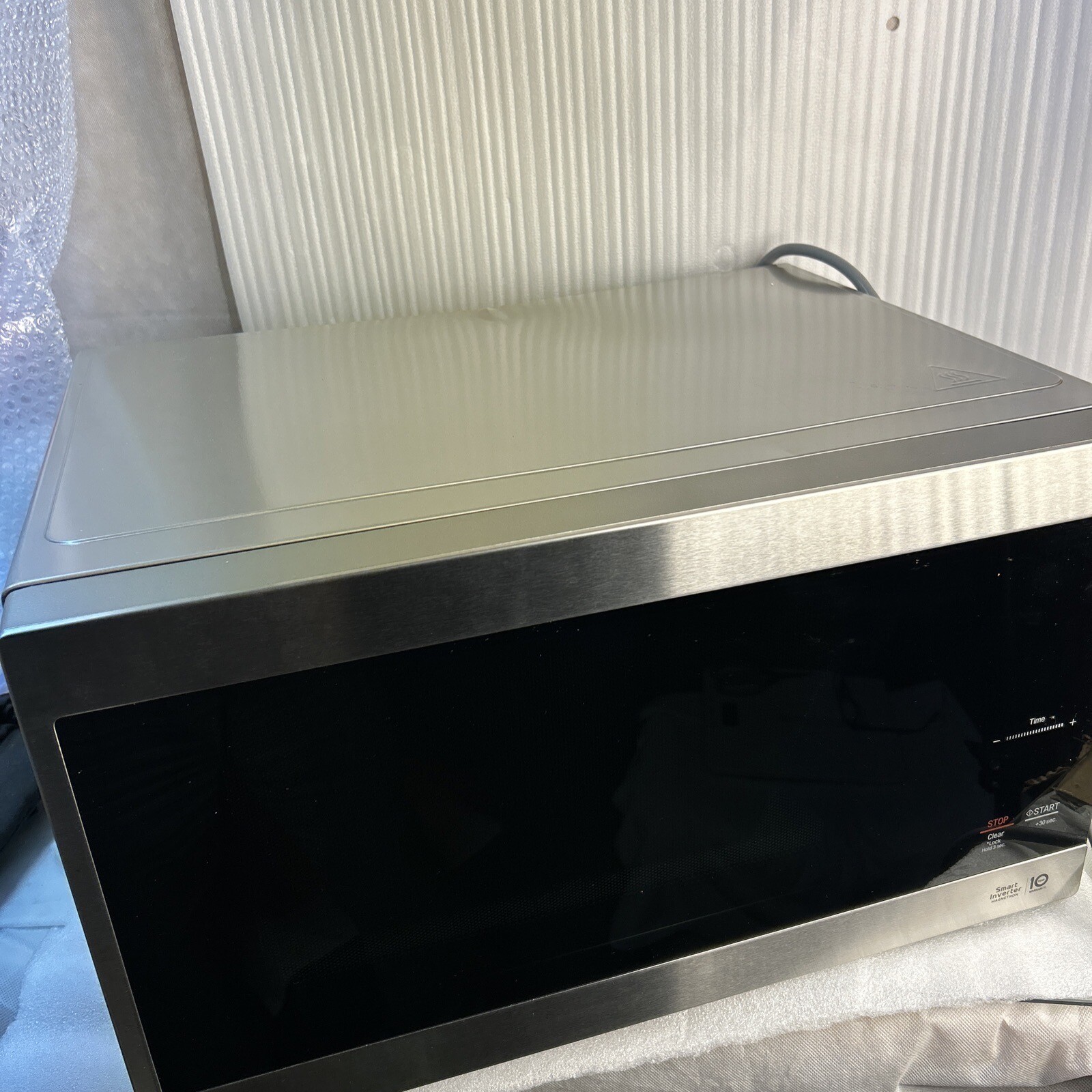 LG LMC1575ST, Neochef Countertop Microwave Smart Inverter, Smooth Touch