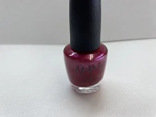 OPI MERRY IN CRANBERRY (HR M07)
