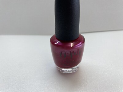 OPI MERRY IN CRANBERRY (HR M07)