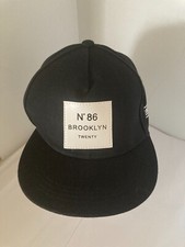 NWOT N 86 BROOKLYN TWENTY Capten District Twe...