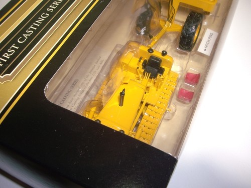 FIRST GEAR 1:50 58-3153 ALLIS-CHALMERS HD-21 CRAWLER WITH EJECTOR SCRAPER - Picture 9 of 10