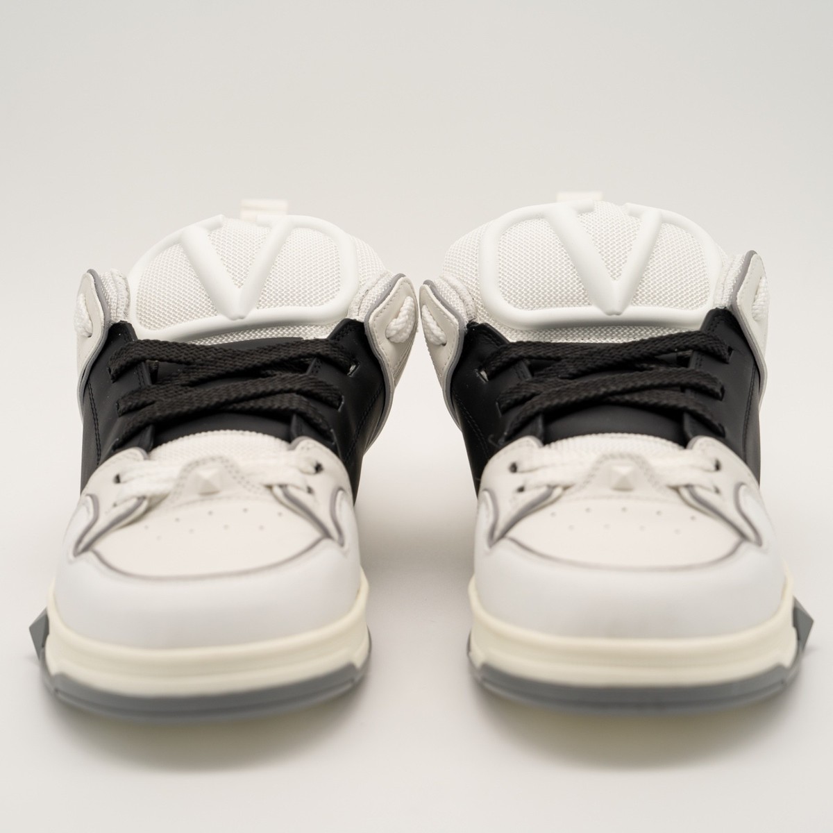 Size 44.5eu 11.5 us Valentino Garavani Open Skate Lace Up Sneakers