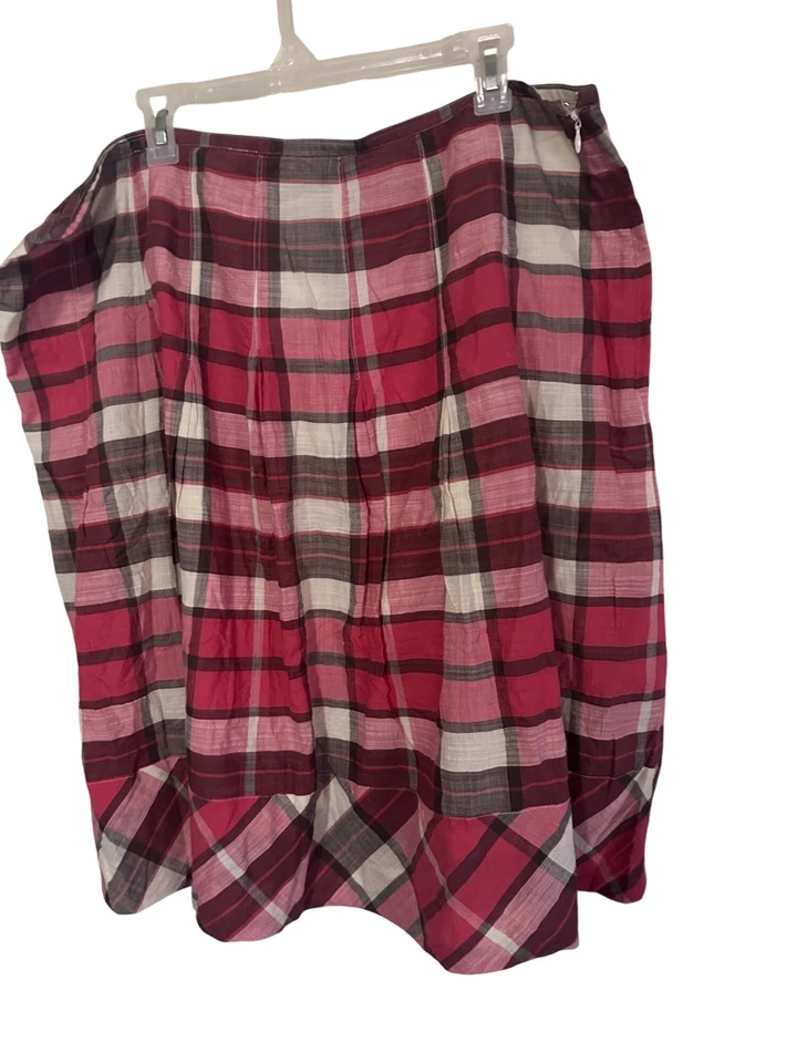 Talbots woman cotton red and cream plaid skirt size 20 W - Image 4 of 4