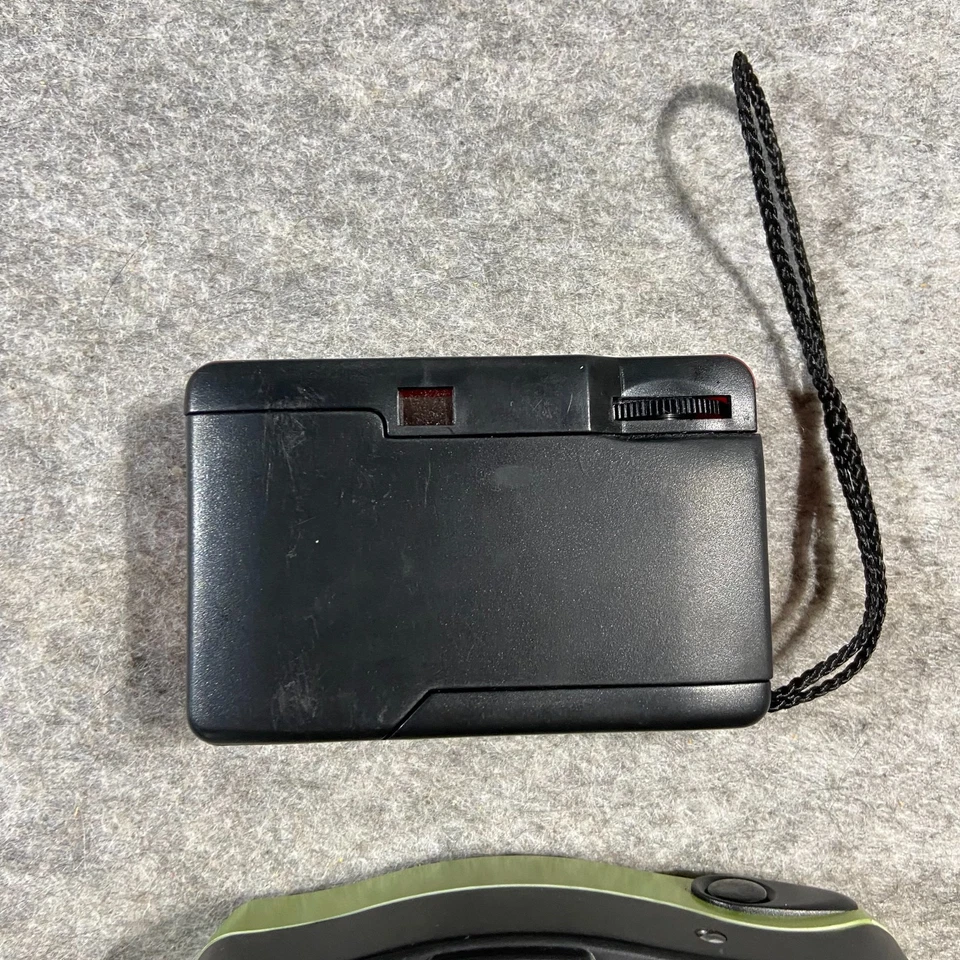 Vivitar T101 Red 28mm & Lp45 Point and Shoot Compact AF 35mm Camera Green - Image 4 of 4