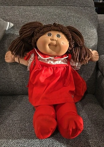 Vintage Cabbage Patch Doll  Brown Hair Brown Eyes, One Dimple