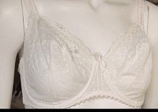 Beautiful White PrimaDonna Full With Lace Bra (EU 65 UK 30 FR 80)