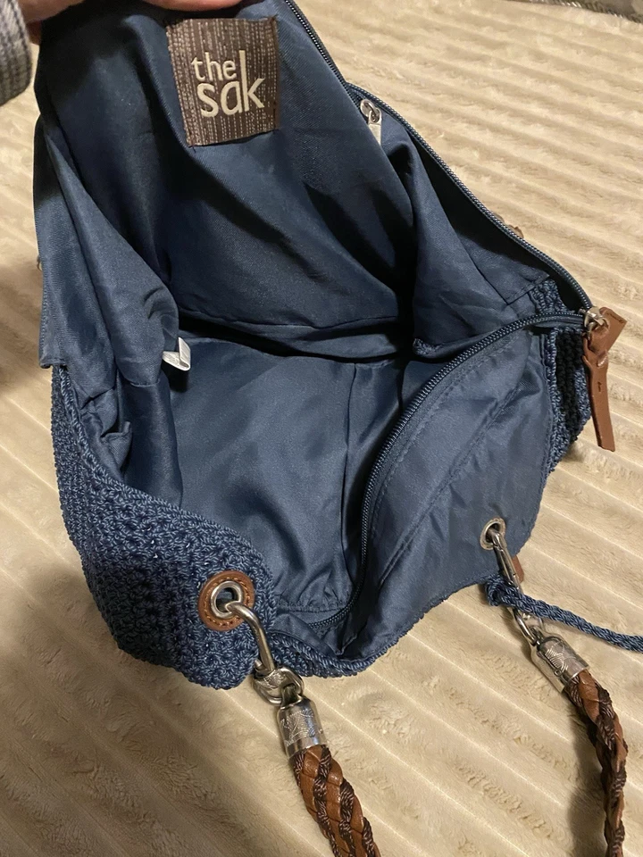 Y2K  The Sak Crochet Tote Bag Navy Woven Hobo Boho Braided Straps Zip Pockets - Image 3 of 3