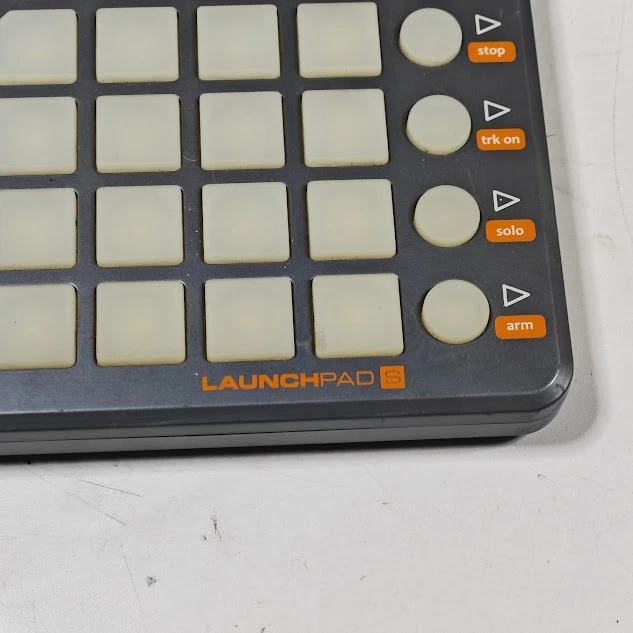 Novation Launchpad S Controller - Ungeprüft, Dreht Auf / Ab-, Nein Kabel - Bild 4 von 4