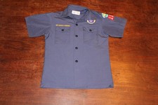 Boy Scouts of America BSA Youth Shirt Blue Medium Sewn Patches Short Sleeve