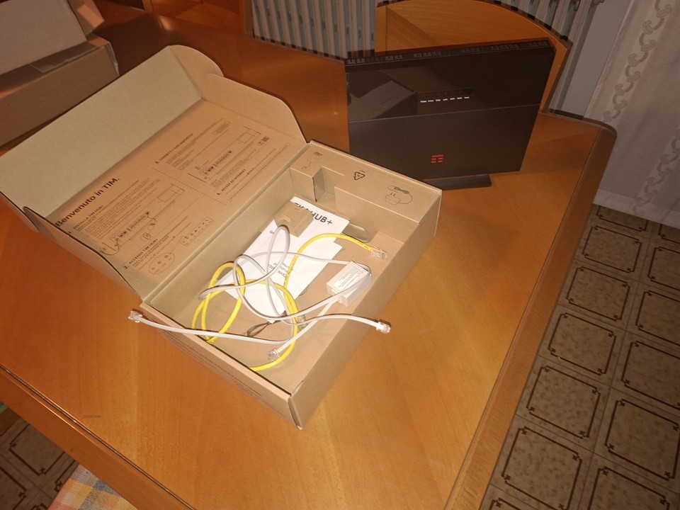Tim Moderm Modem TIM Hub + ZTE Router WiFi 6 VDSL Plus Fibra Ultraveloce Fttc Ftth ...