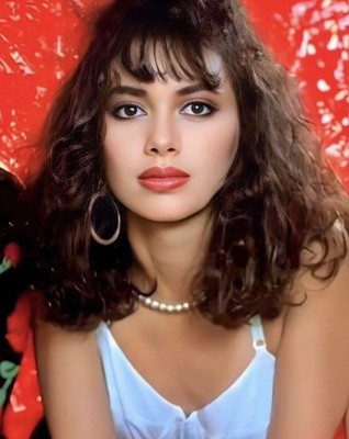  SUSANNA HOFFS  Famous 80 s Lead Vocalist  The Bangles  8X10 Glossy  STUNNING! 