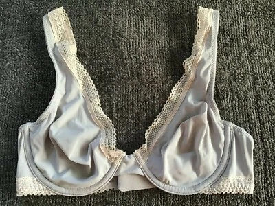 Victoria's Secret sexy Unlined Demi BH US 32C 70C 75B ungepolstert grau Spitze  - Bild 1 von 4