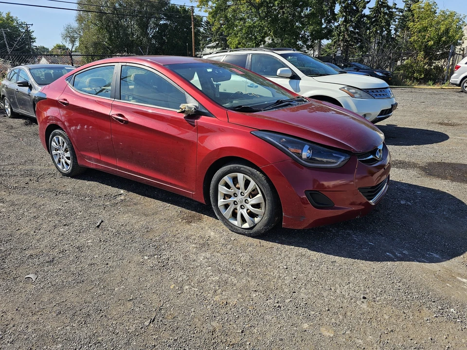 Conjunto de filtro de aire usado se adapta a: Hyundai Elantra 2012 1,8 L SDN California emisión Foto 2 de 4