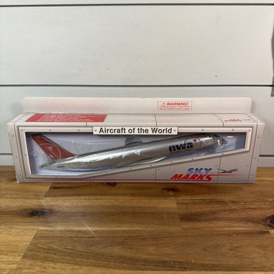 SKY MARKS AIRCRAFTS OF THE WORLD SKR108 NORTHWEST AIRLINES A320-200 NEW OPEN BOX