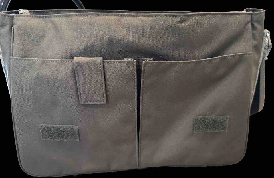LACOSTE MESSENGER BAG Medium Vintage L71 Casual 8 Khaki Brown NEW - Image 3 of 4