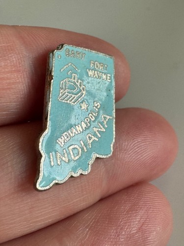 Vintage Indiana Tourist Enamel Lapel Pin Gary Fort Wayne Indianapolis Map - Picture 2 of 3