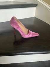 Gucci Vintage Pink Velvety Pumps Stacked Wooden Heel sz.7 worn once