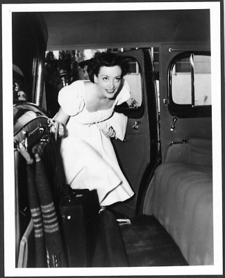 JOAN CRAWFORD FAMED MGM FILM STAR   ELEGANT STYLISH VINTAGE ORIGINAL PHOTO
