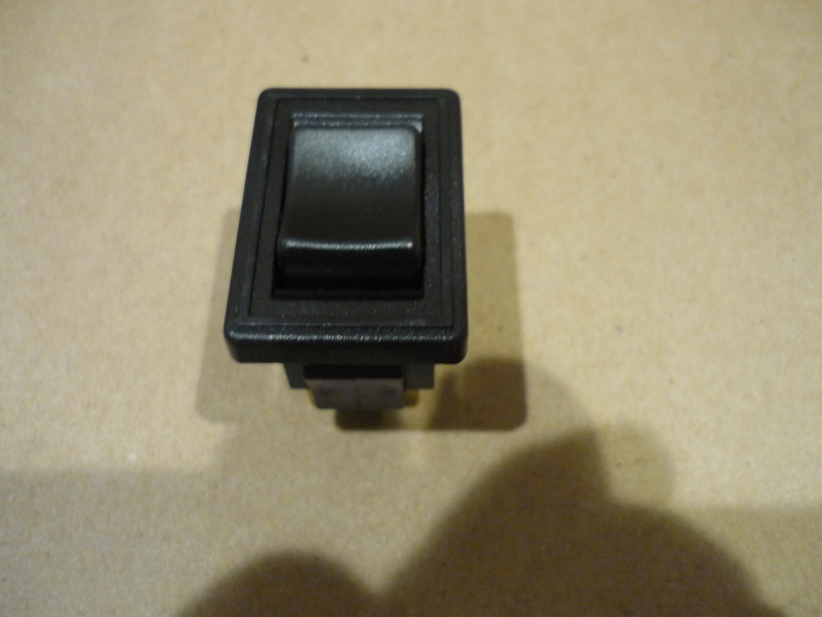 Ferrari 308 - Windows Control Switch (NEW) - P/N 60094000