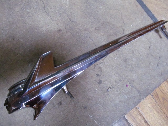 1952 Pontiac hood ornament NOS GM