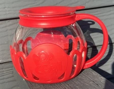 Ecolution 1.5qt. Microwave Popcorn Maker - Red Nice Preowned Condition.