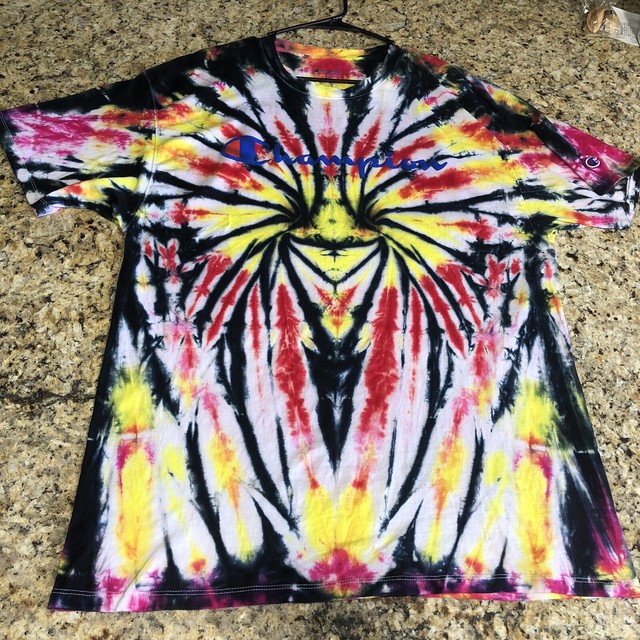 Champion Tie dye T Shirt SizeXL eBay