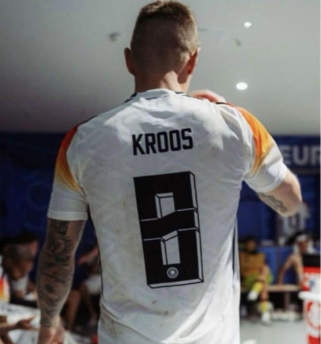 Adidas TONI KROOS GERMANY UEFA EURO 2024 HOME Authentic Adidas TONI KROOS GERMANY UEFA EURO 2024 HOME Authentic