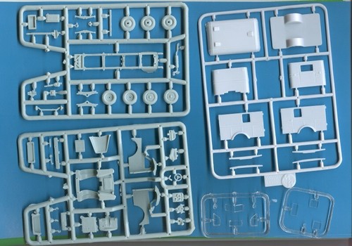 Military Wheels 7268 - 1/72 - Tacam Self-propelled Gun Plastic Model Kit - Picture 11 of 12