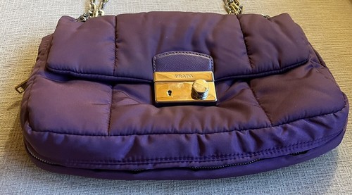 Bolso de Hombro PRADA Púrpura Nylon Cadena Bombardero, Bolso para Llaves y Polvo, BOLSO PRADA Púrpura - Imagen 11 de 13