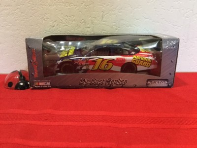 Miniature Greg Biffle #16 Coca-Cola / National Guard 2004 – Action RCCA 1:24 (avec Coffret)