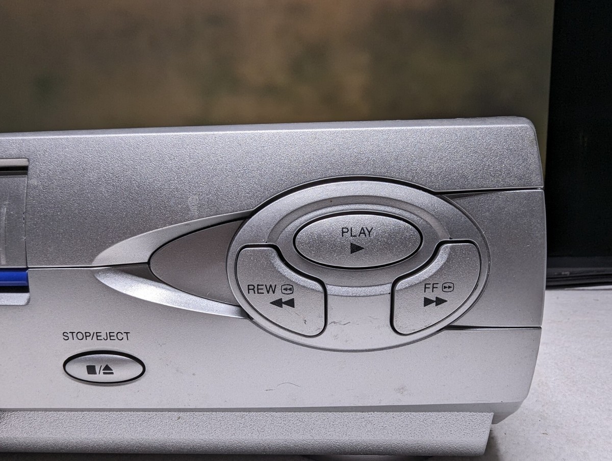 Panasonic Omnivision PV-V464S 4 Head Hi-Fi Stereo VCR Player