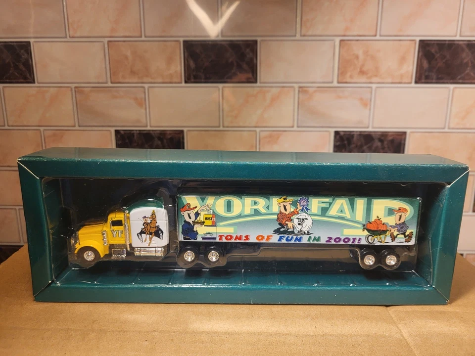 Remolque tractor York Fair 2001 ¡TONELADAS DE DIVERSIÓN EN 2001! Escala 1:80 Nuevo En Caja Raro Foto 4 de 4