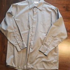 Van Heusen Wrinkle Free Gray Solid Dress Shirt 16 1/2 Large 32/33 Long Sleeve