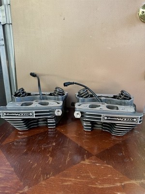 Set Of Harley Davidson Twin Cam Screaming Eagle 110 Heads