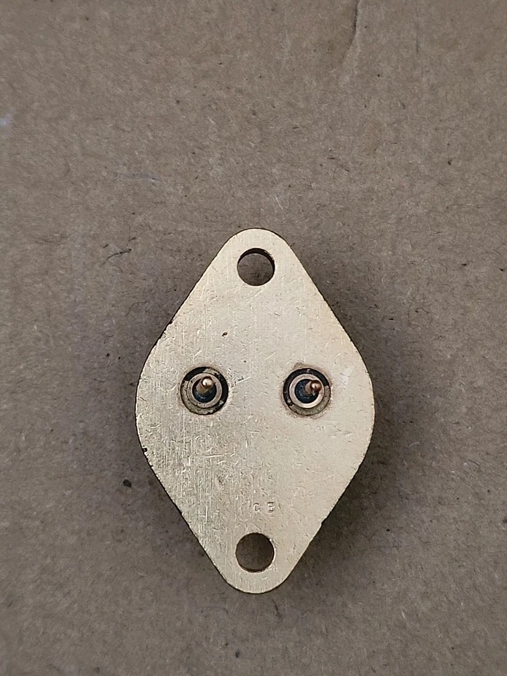 2 CADA UNO: DIODOS MOTOROLA 50M18.9ZR5 NSN# 5961-00-787-8332 de colección, nos. Foto 2 de 3