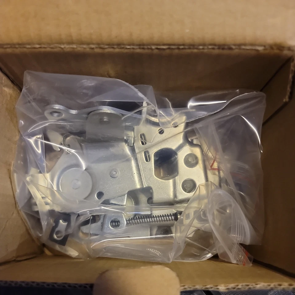 DORMAN 940-103 Door Latch Assembly Front Right - Image 2 of 4