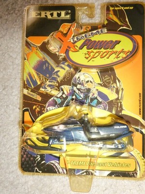 2000 Ertl X-Treme Power Sports Metallic Blue Polaris 600 Classic Snowmobile NIP