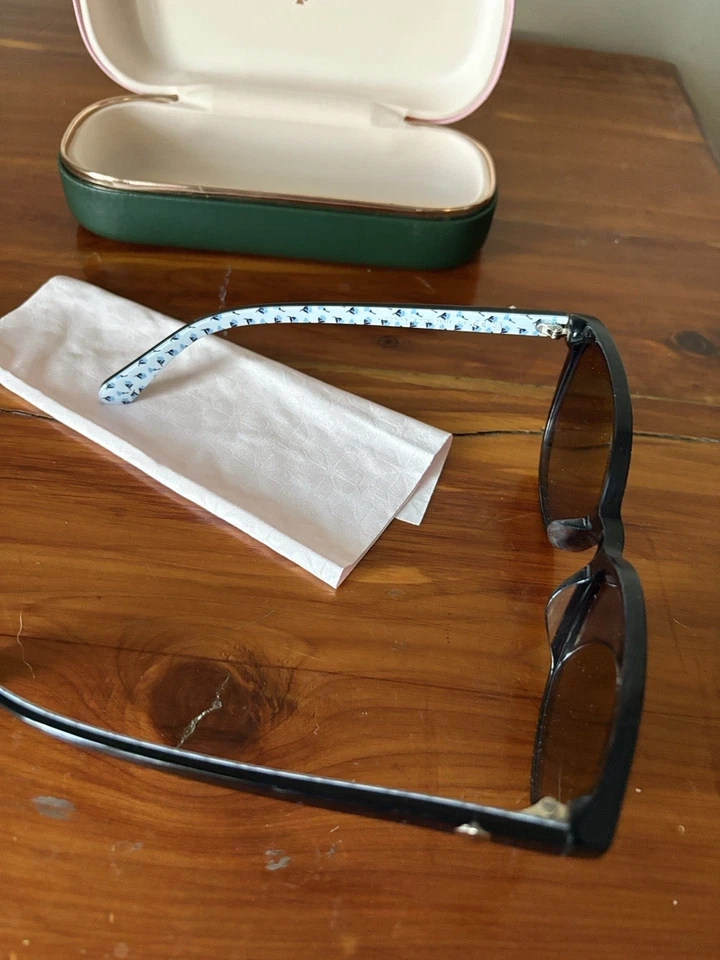 Kate Spade Sunglasses And Hard Case - Image 4 of 4