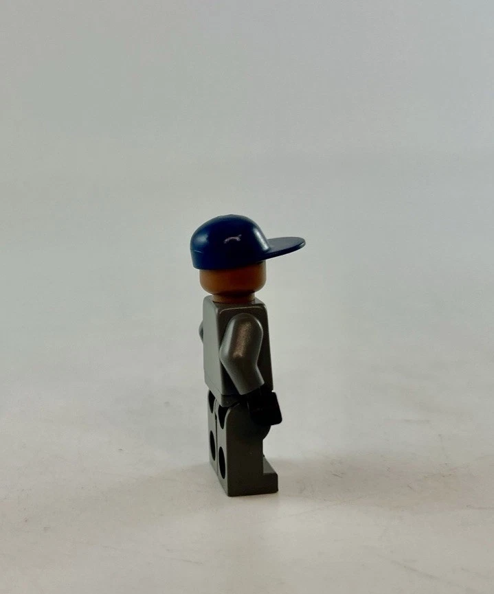 LEGO Security Guard Minifigure spd029 from Spider-Man Set 4854 Rare 2004 - Image 4 of 4