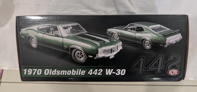 OLDS 442 SHERWOOD GREEN W-30 455ci 1970 OLDSMOBILE 1/18 ACME #A1805612 360 pcs
