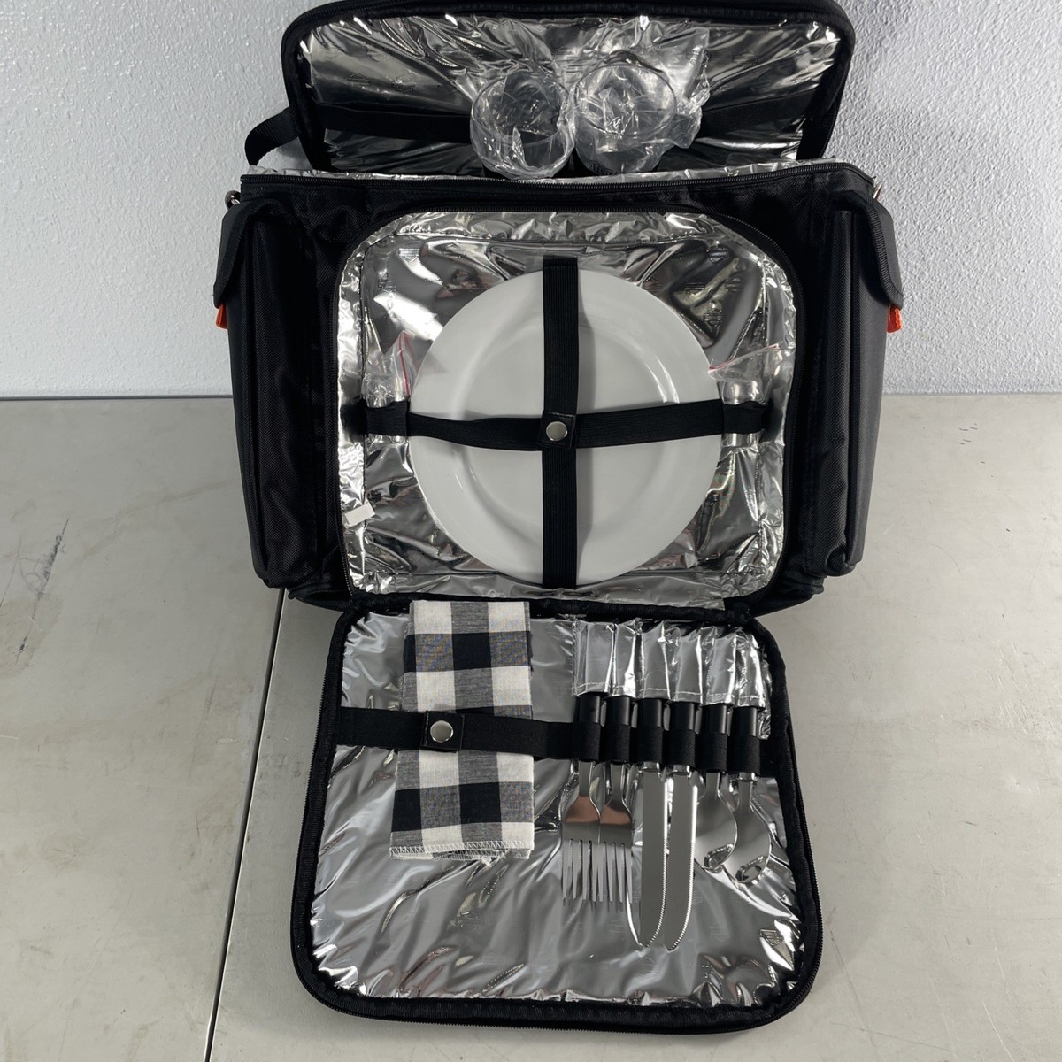Harley Davidson Insulated Cooler Bag Picnic Set Service for 2-open